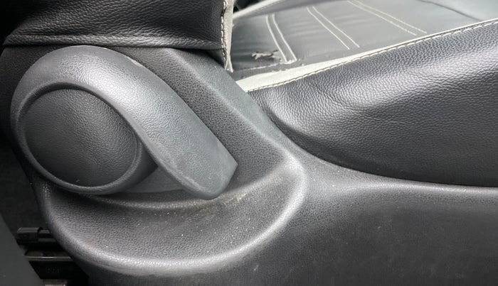 2018 Nissan Micra XL (O) CVT, Petrol, Automatic, 36,874 km, Driver Side Adjustment Panel