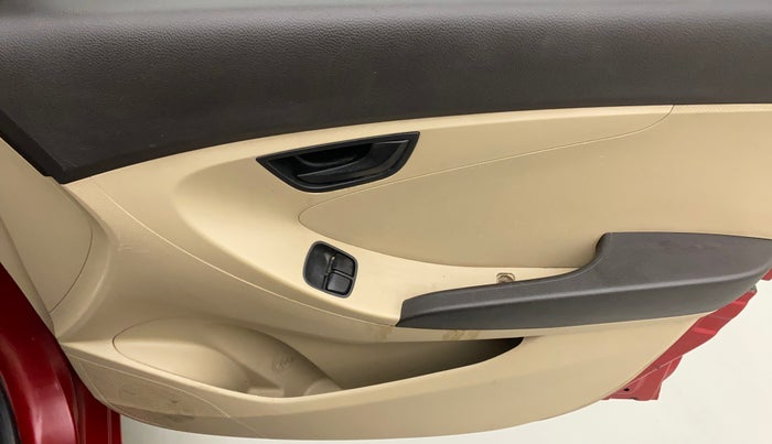 2015 Hyundai Eon ERA +, Petrol, Manual, 86,973 km, Driver Side Door Panels Control