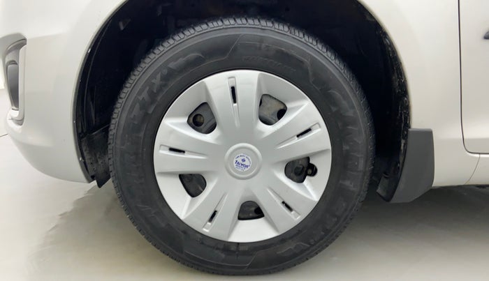 2013 Maruti Swift VDI, Diesel, Manual, 83,143 km, Left Front Wheel