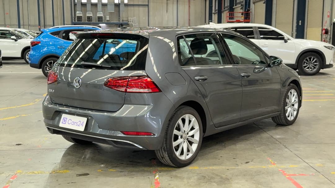 2019 Volkswagen Golf 110 Tsi Comfortline, Automatic, 73536 km, Right Back Diagonal (45- Degree) View
