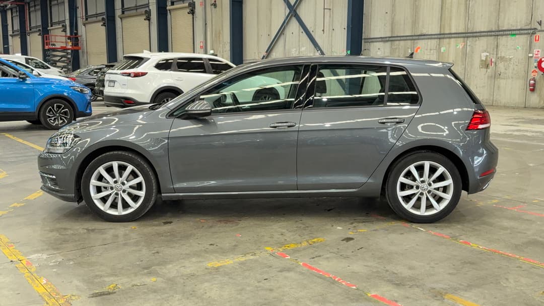 2019 Volkswagen Golf 110 Tsi Comfortline, Automatic, 73536 km, Left Side View