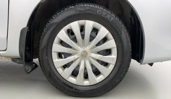 2011 Toyota Etios G SP, Petrol, Manual, 34,490 km, Right Front Wheel