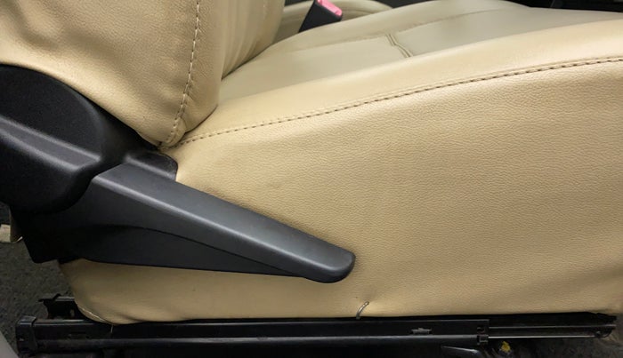 2011 Toyota Etios G SP, Petrol, Manual, 34,490 km, Driver Side Adjustment Panel