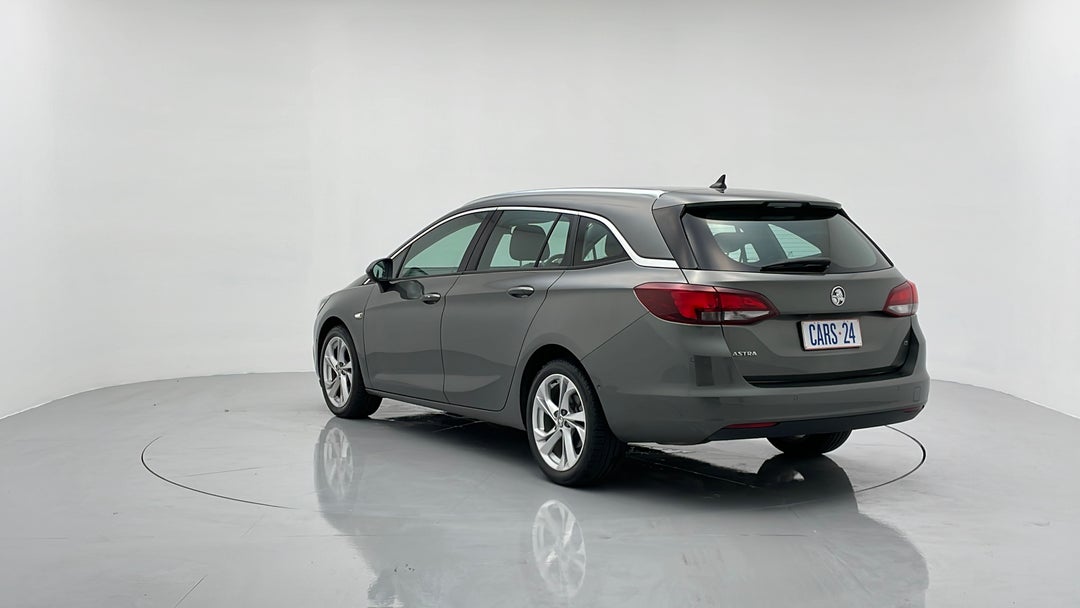 Left Back Diagonal (45- Degree) View