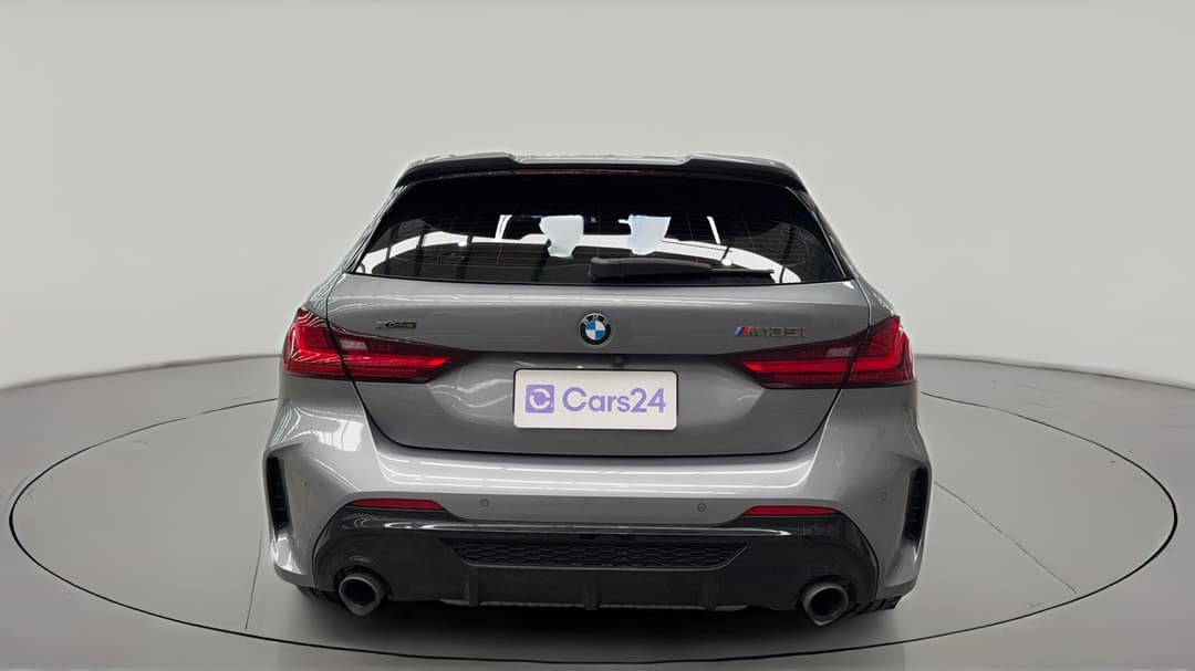 2022 BMW 1 M135i xDrive, Automatic, 45833 km, Back/Rear View