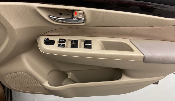 2017 Maruti Ciaz DELTA 1.4 AT PETROL, Petrol, Automatic, 36,066 km, Driver Side Door Panels Control