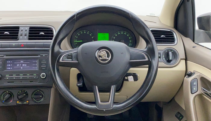 2014 Skoda Rapid AMBITION 1.6 TDI CR MT PLUS, Diesel, Manual, 97,989 km, Steering Wheel Close Up