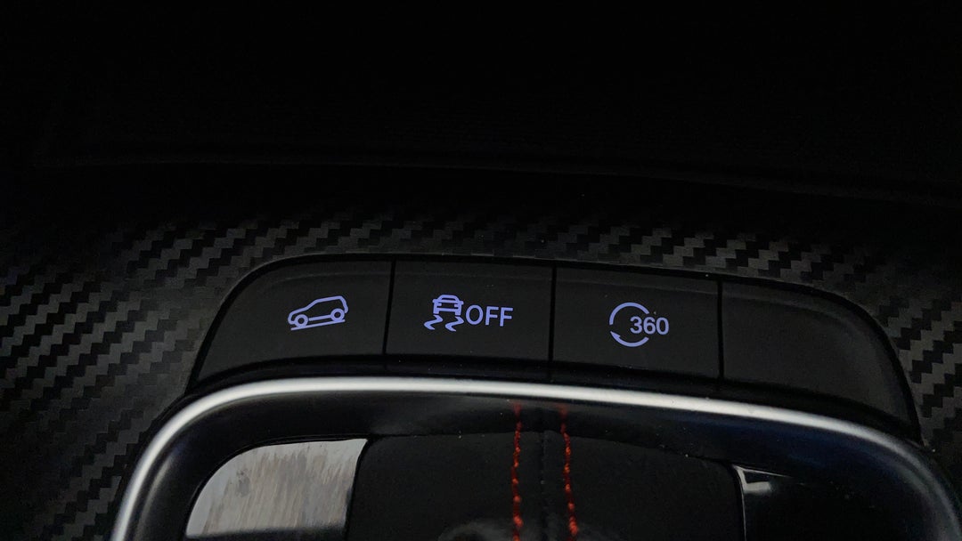 2023 MG Zst Essence, Automatic, 3424 km, Utility Switches/Buttons