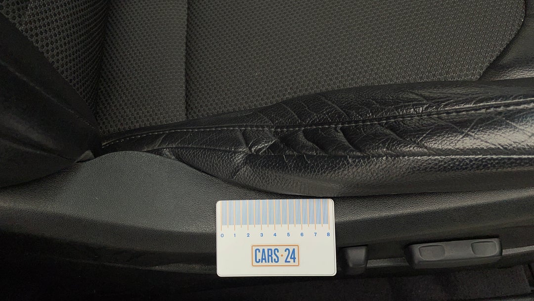 Seats Front RHS Wear