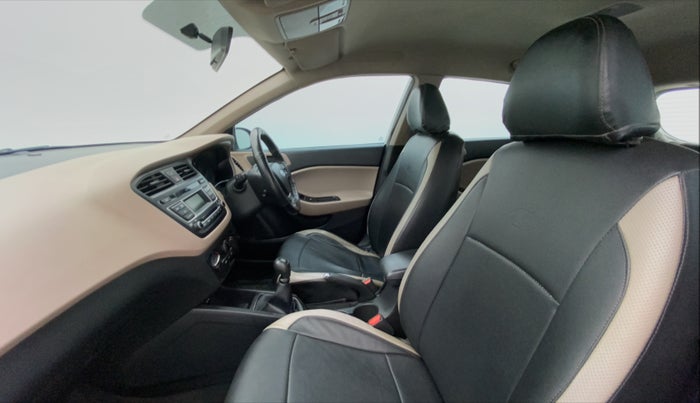 2017 Hyundai Elite i20 SPORTZ 1.2, Petrol, Manual, 71,589 km, Right Side Front Door Cabin
