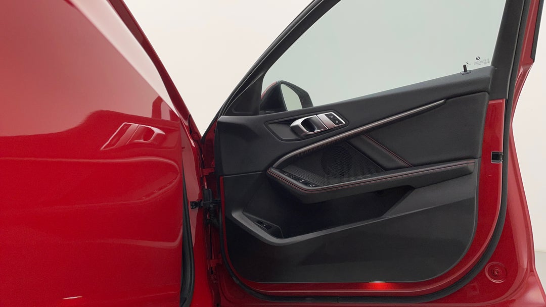 2021 BMW 1 28ti, Automatic, 45411 km, Speaker View