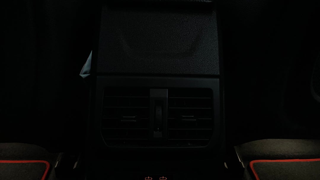 2021 BMW 1 28ti, Automatic, 45411 km, Rear A/C Vent