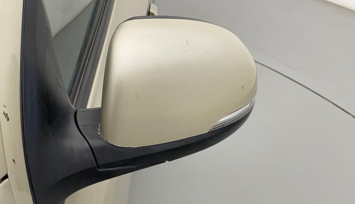2011 Hyundai i20 SPORTZ (O) 1.2, Petrol, Manual, 38,276 km, Left rear-view mirror - Folding motor not working