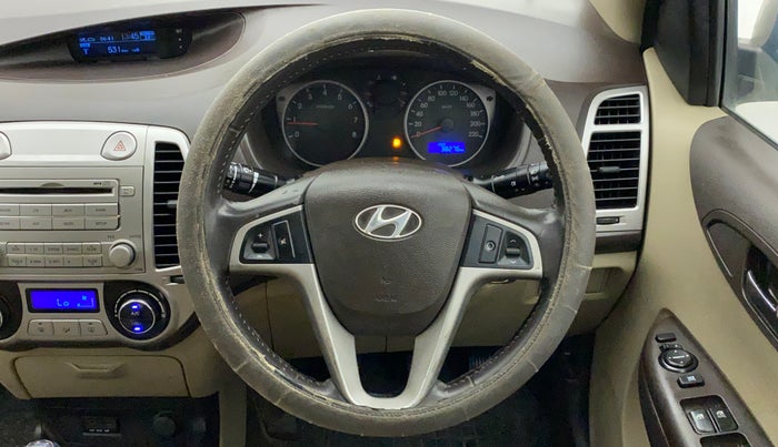 2011 Hyundai i20 SPORTZ (O) 1.2, Petrol, Manual, 38,276 km, Steering Wheel Close Up