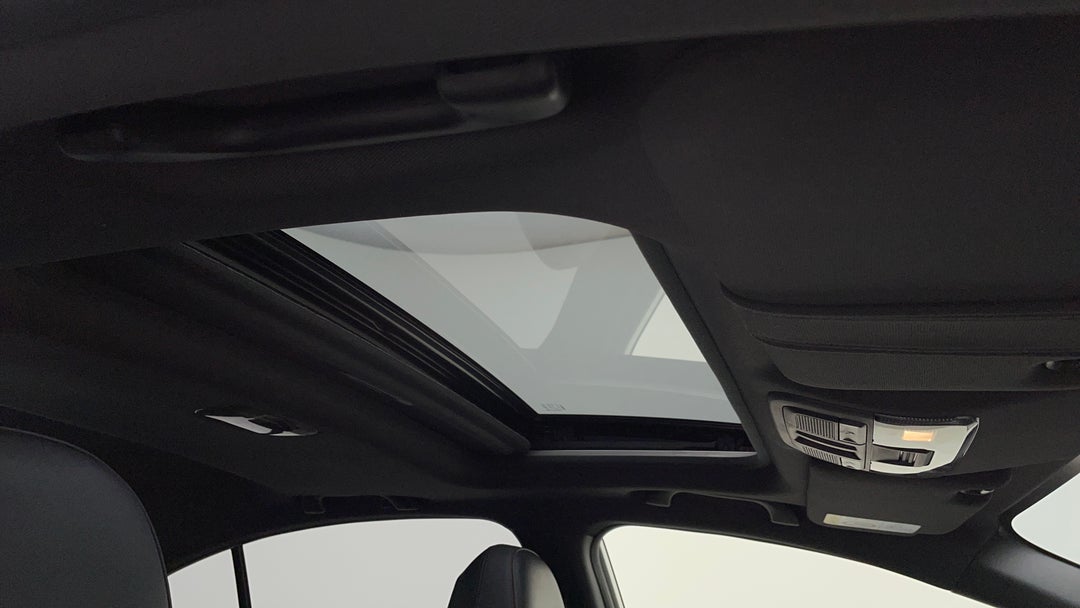 Interior Sunroof/Moonroof