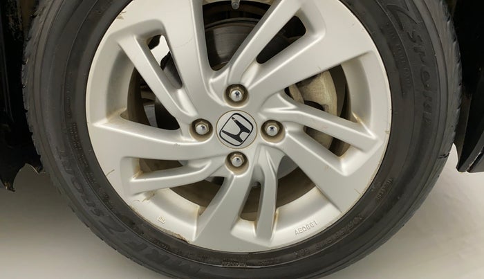 2018 Honda Jazz 1.2L I-VTEC V CVT, Petrol, Automatic, 30,738 km, Right front tyre - Minor scratches