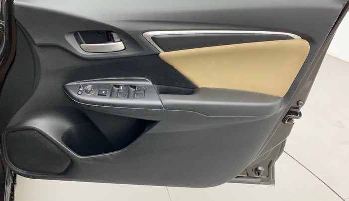 2018 Honda Jazz 1.2L I-VTEC V CVT, Petrol, Automatic, 30,738 km, Driver Side Door Panels Control