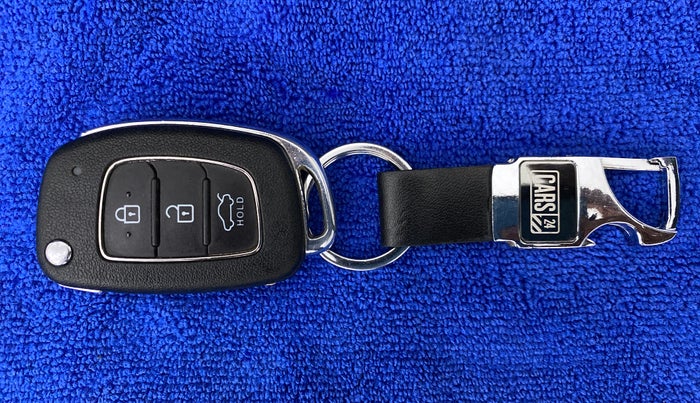2020 Hyundai GRAND I10 NIOS SPORTZ PETROL, Petrol, Manual, 53,864 km, Key Close Up