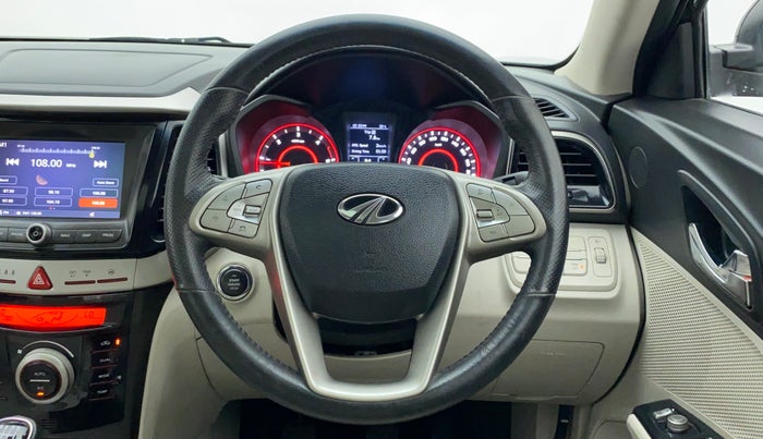 2020 Mahindra XUV300 W8(O), Diesel, Manual, 51,326 km, Steering Wheel Close Up