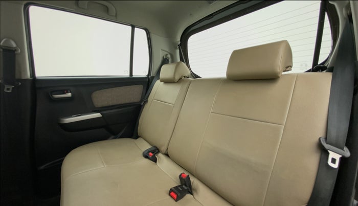 2015 Maruti Wagon R 1.0 VXI, Petrol, Manual, 42,231 km, Right Side Rear Door Cabin