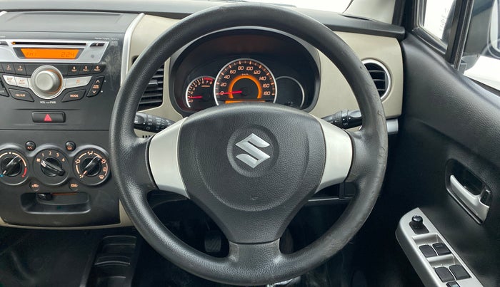 2015 Maruti Wagon R 1.0 VXI, Petrol, Manual, 42,231 km, Steering Wheel Close Up