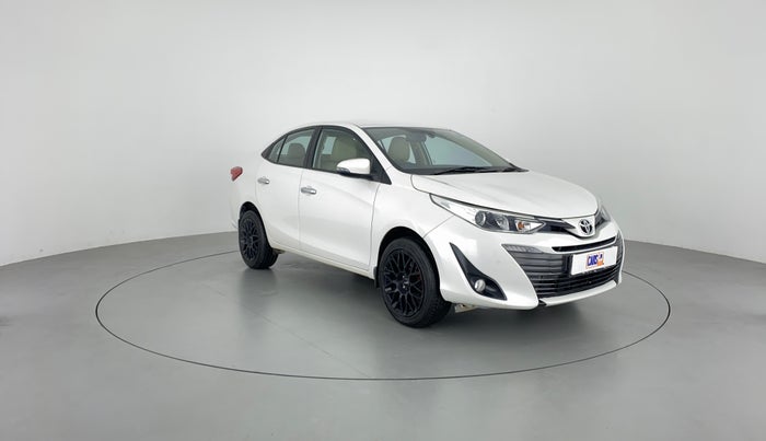 2018 Toyota YARIS VX CVT, Petrol, Automatic, 40,657 km, Right Front Diagonal