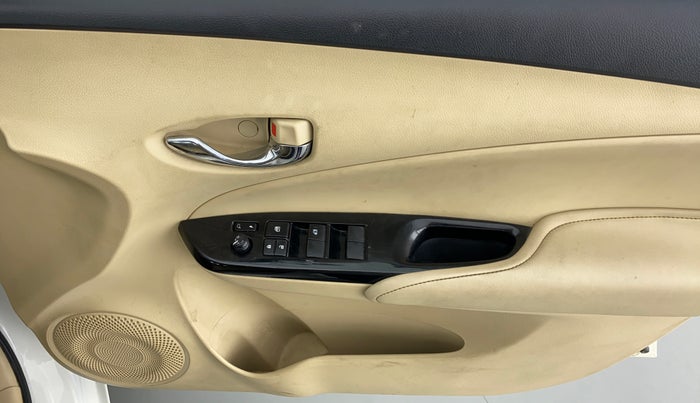 2018 Toyota YARIS VX CVT, Petrol, Automatic, 40,657 km, Driver Side Door Panels Control