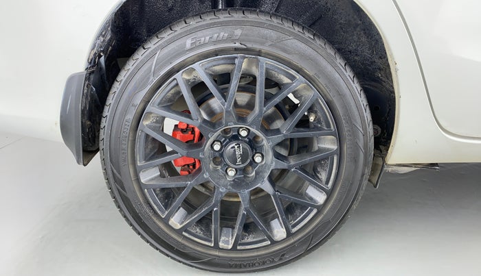 2018 Toyota YARIS VX CVT, Petrol, Automatic, 40,657 km, Right Rear Wheel
