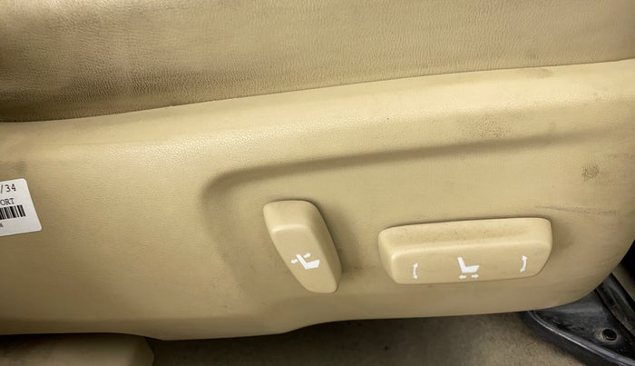 2018 Toyota YARIS VX CVT, Petrol, Automatic, 40,657 km, Driver Side Adjustment Panel