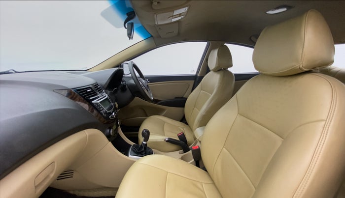 2011 Hyundai Verna FLUIDIC 1.6 EX CRDI, Diesel, Manual, 81,603 km, Right Side Front Door Cabin