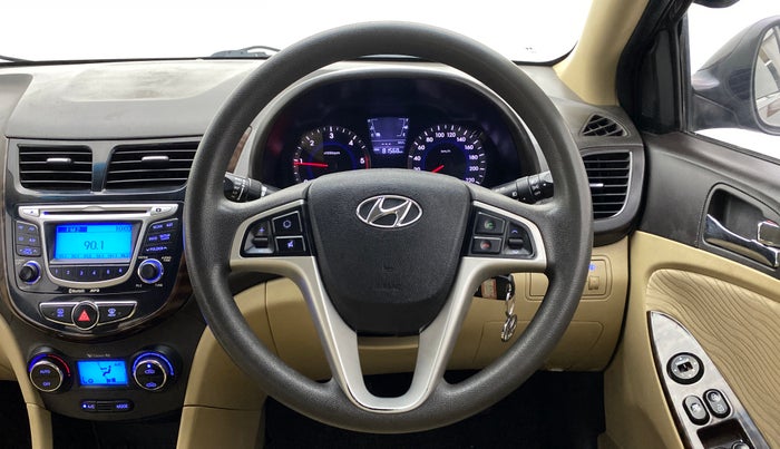 2011 Hyundai Verna FLUIDIC 1.6 EX CRDI, Diesel, Manual, 81,603 km, Steering Wheel Close Up