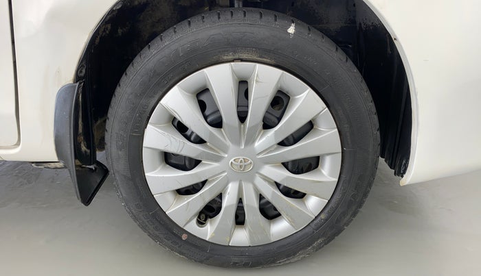 2014 Toyota Etios G, Petrol, Manual, 38,687 km, Right Front Wheel