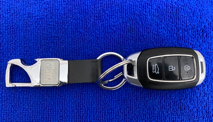 2019 Hyundai Verna 1.6 CRDI SX + AT, Diesel, Automatic, 47,546 km, Key Close Up