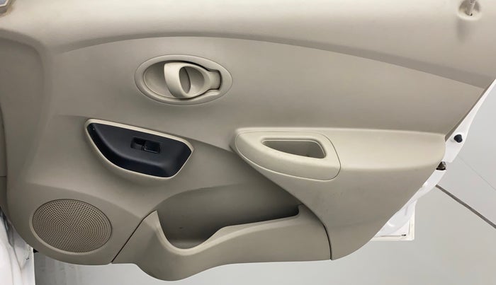 2017 Datsun Go ANNIVERSARY EDITION, Petrol, Manual, 85,447 km, Driver Side Door Panels Control