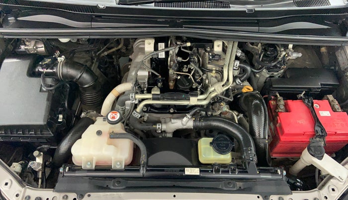 2017 Toyota Innova Crysta 2.4 VX 8 STR, Diesel, Manual, 1,47,775 km, Engine Bonet View