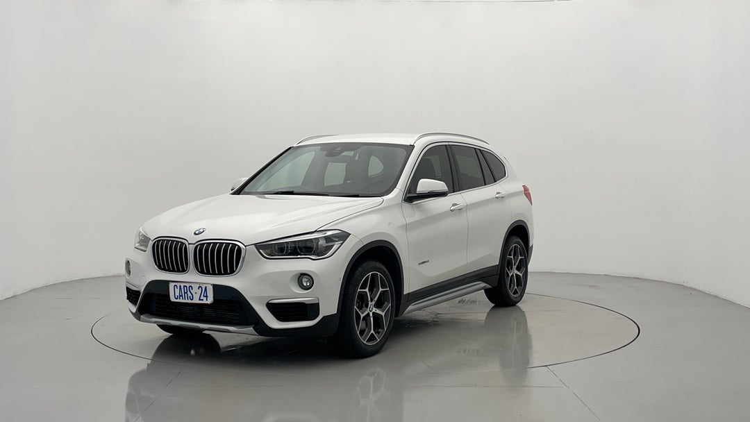 Left Front Diagonal (45- Degree) View