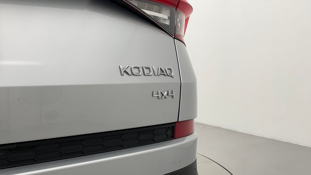 Badge (Boot Right Side)