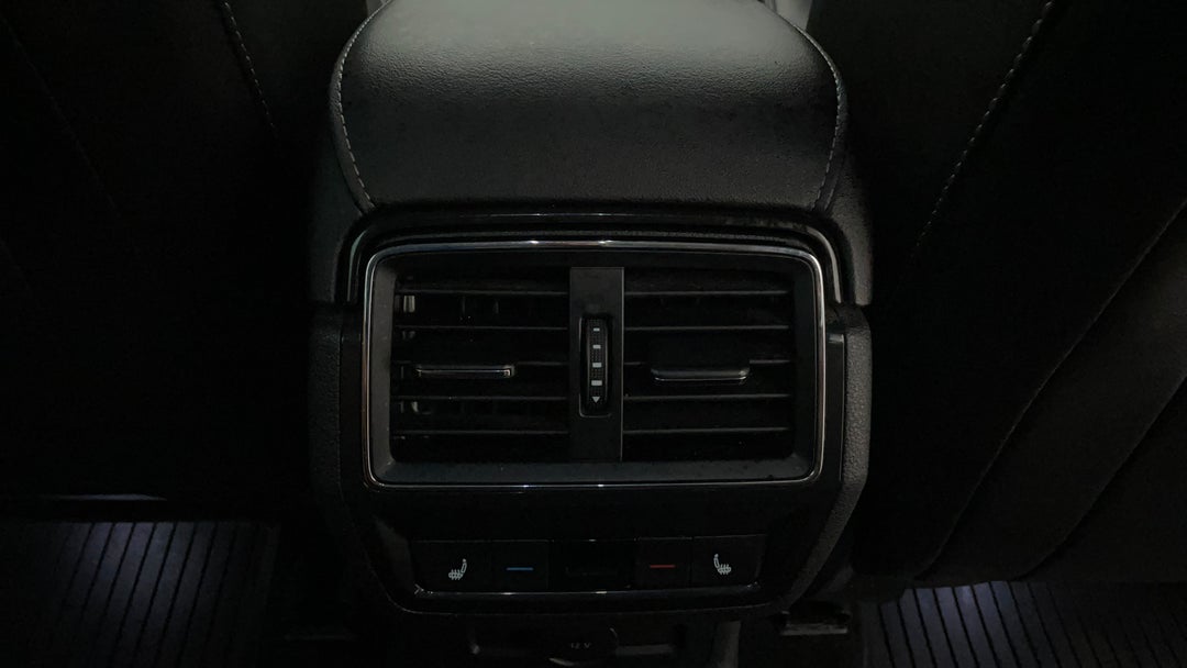 Rear A/C Vent