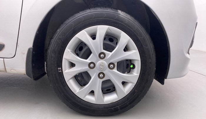 2014 Hyundai Grand i10 SPORTZ 1.2 KAPPA VTVT, Petrol, Manual, 36,500 km, Right Front Wheel
