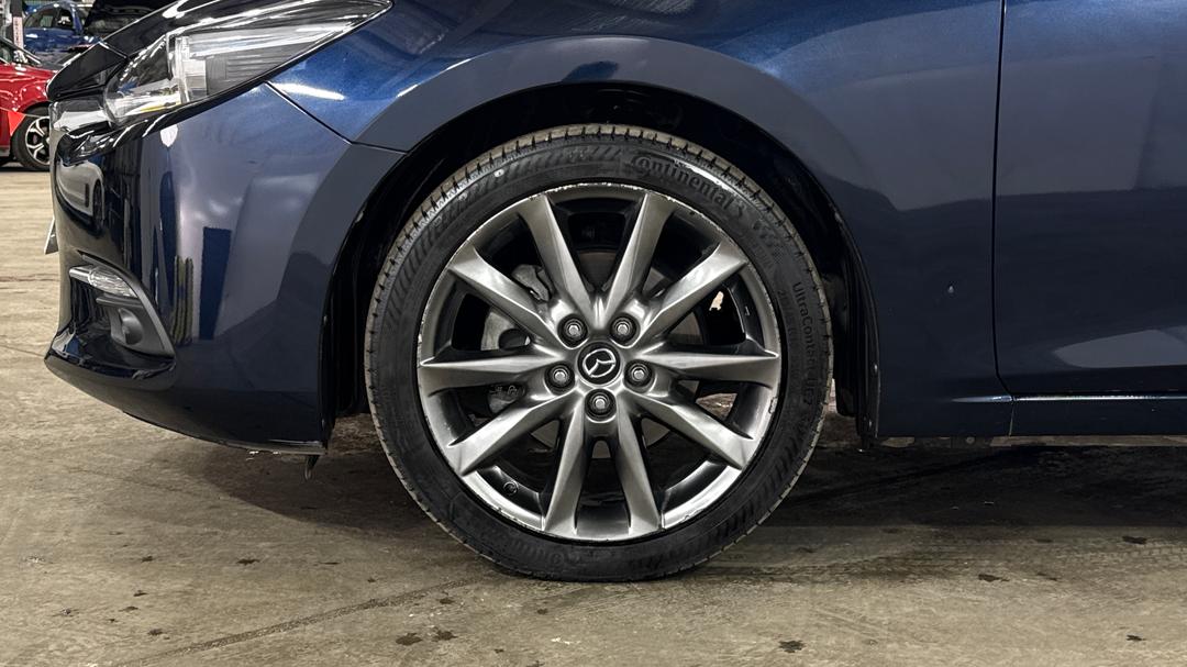 2017 Mazda Mazda3 Sp25 Astina, Automatic, 102865 km, Left Front Wheel
