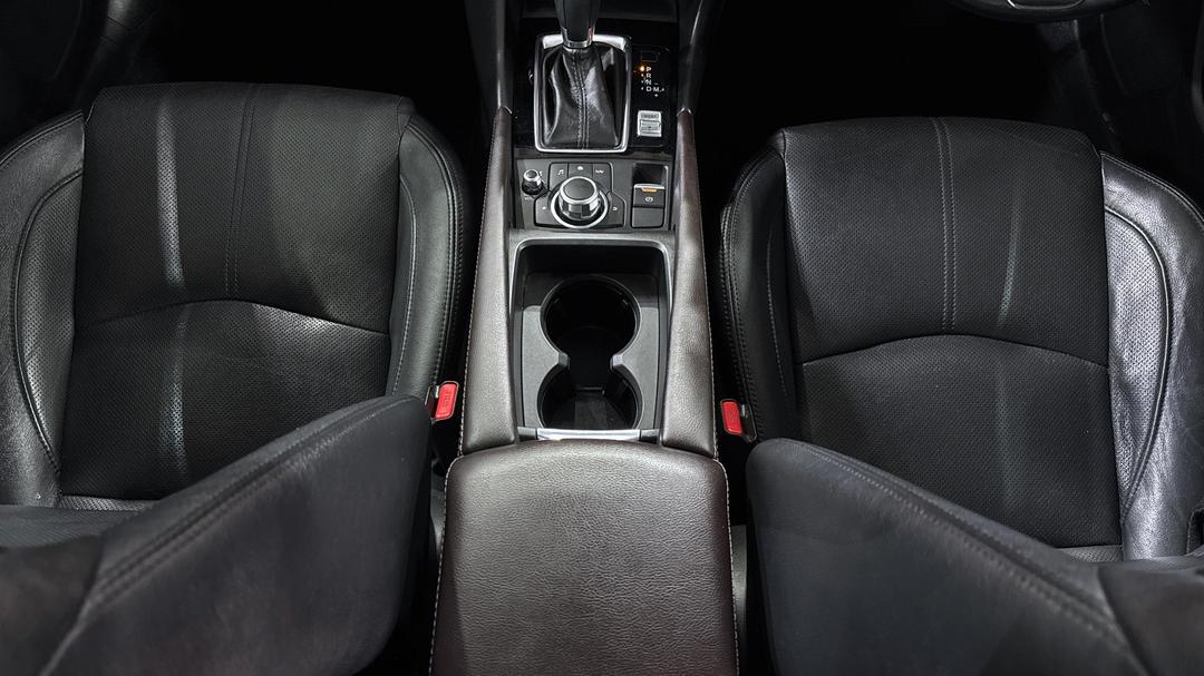 2017 Mazda Mazda3 Sp25 Astina, Automatic, 102865 km, Center Console