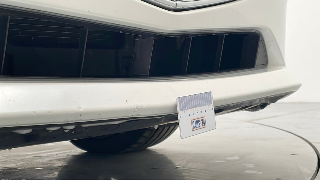 Bumper Front Scratch