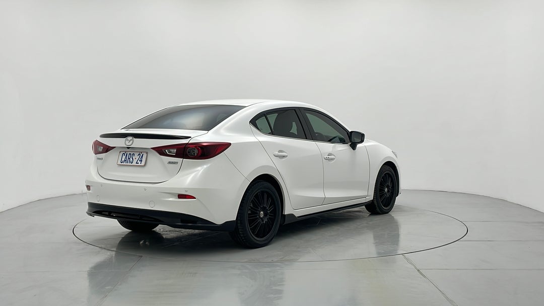 Right Back Diagonal (45- Degree) View