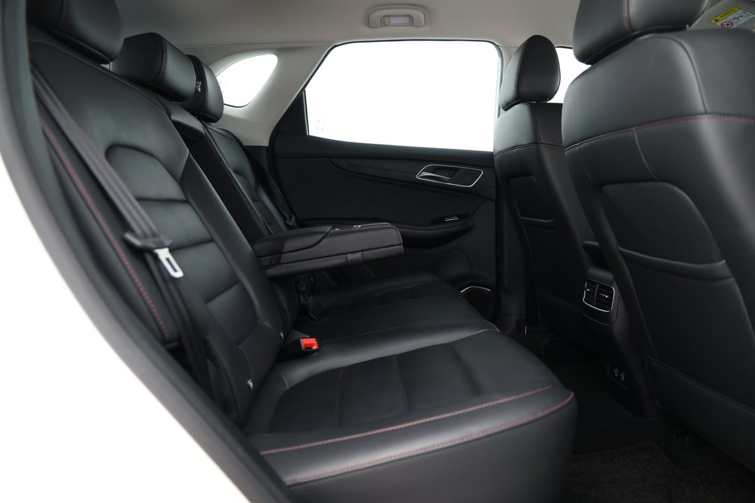 2024 MG HS Vibe, Automatic, 36164 km, Right Side Rear Door Cabin View