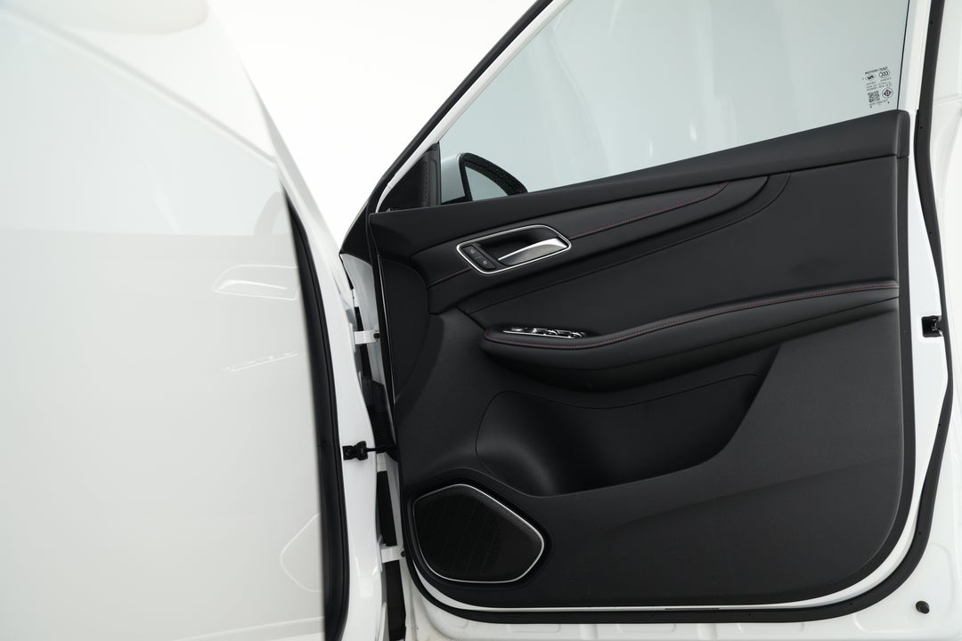 2024 MG HS Vibe, Automatic, 36164 km, Speaker View