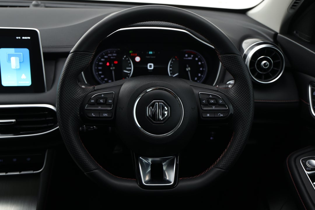 2024 MG HS Vibe, Automatic, 36164 km, Steering Wheel Close-up