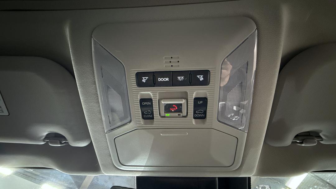 2024 Toyota RAV4 Cruiser (AWD) Hybrid, Automatic, 18584 km, On-Roof Controls/Sunglass holder