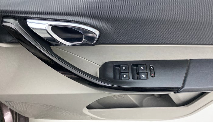 2017 Tata Tiago XZ 1.2 REVOTRON, Petrol, Manual, 34,071 km, Driver Side Door Panels Control