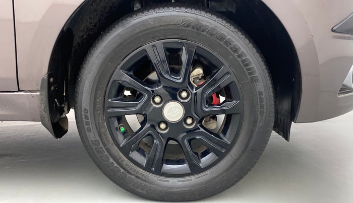 2017 Tata Tiago XZ 1.2 REVOTRON, Petrol, Manual, 34,071 km, Right Front Wheel
