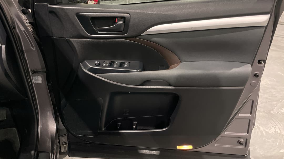 2019 Toyota Kluger Gx (4x2), Automatic, 150398 km, Speaker View